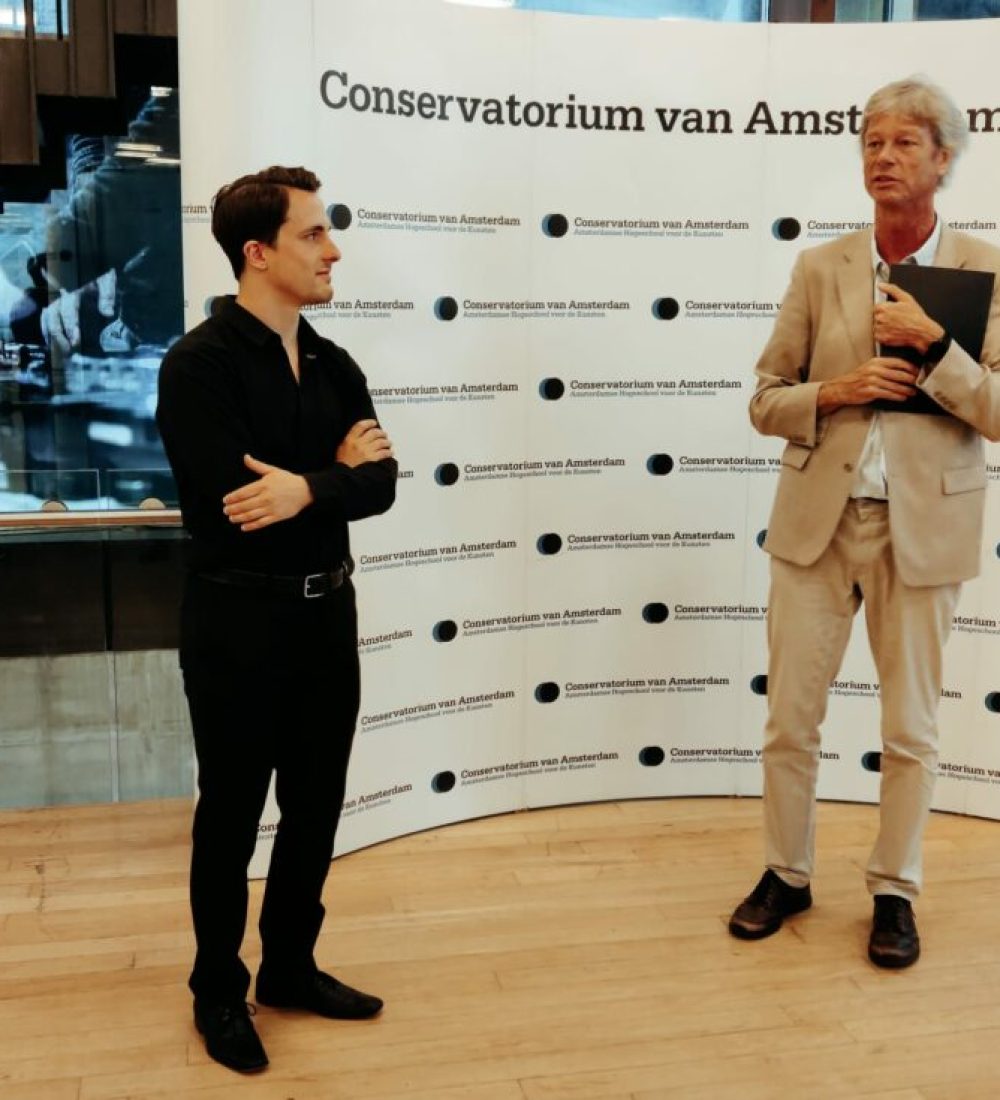 Diploma-uitreiking door David Kuyken op het Conservatorium van Amsterdam